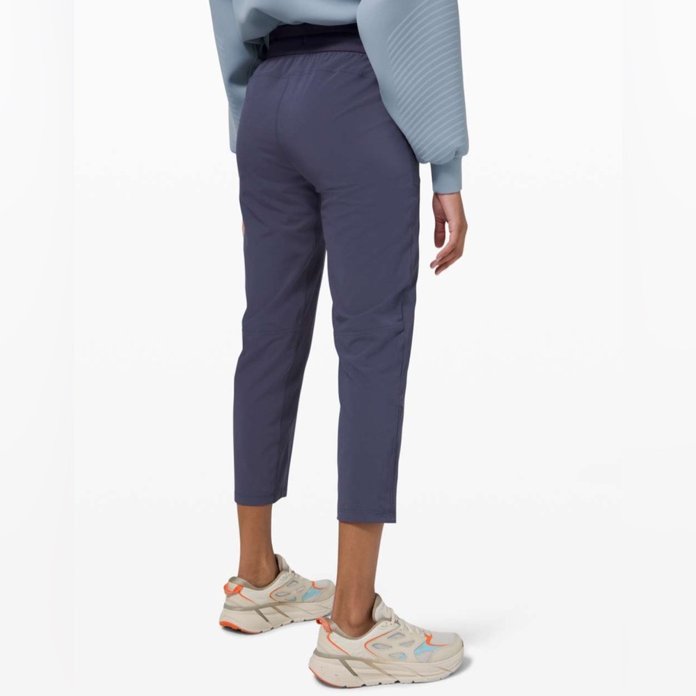Lululemon Beyond the Studio Crop 4 - Picture 9 of 10